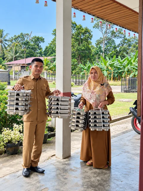 Penerimaan makanan untuk kegiatan layanan sekolah.